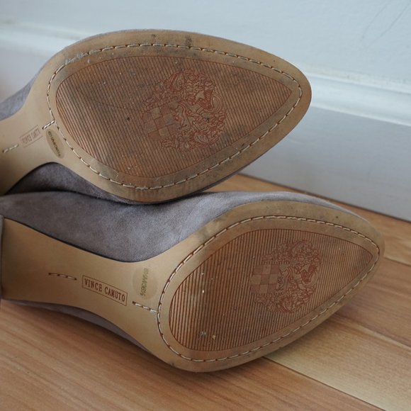 Vince Camuto Davel Block Heel Pumps - 6.5 - Picture 5 of 9